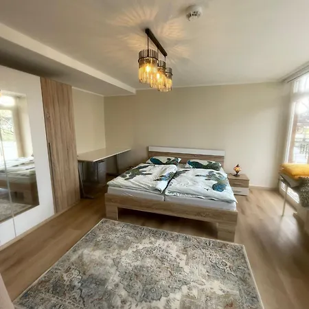 Apartman Gehobene 1 Zi In 2zi Im Zooviertel, Ruhig & Zentral - Kuche, Bad- Geteilt
